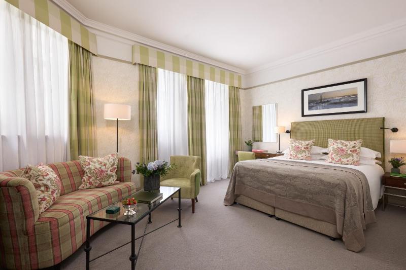 Classic Double Room image 1