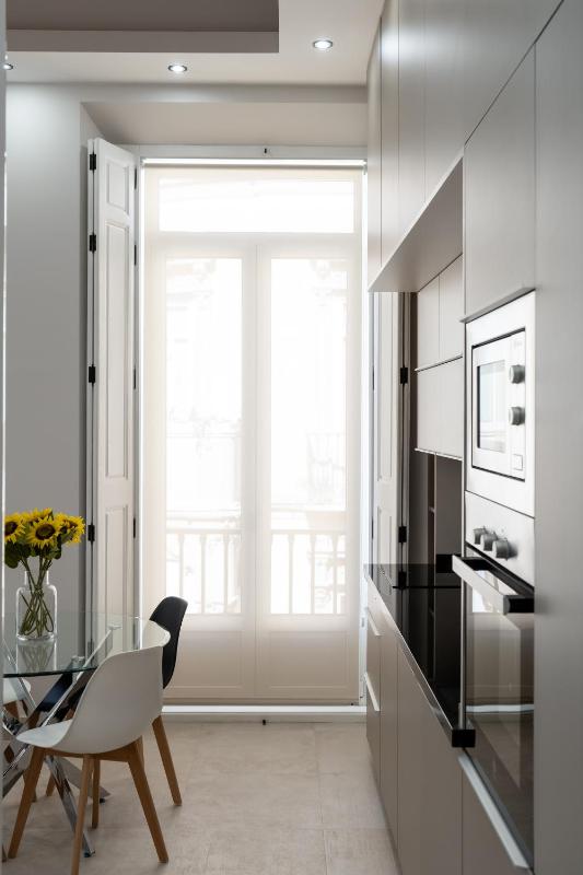 INMálaga Santos Suites 2 - image 10