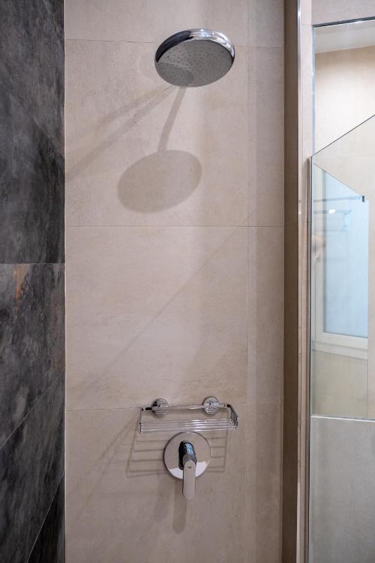 INMálaga Santos Suites 2 - image 12
