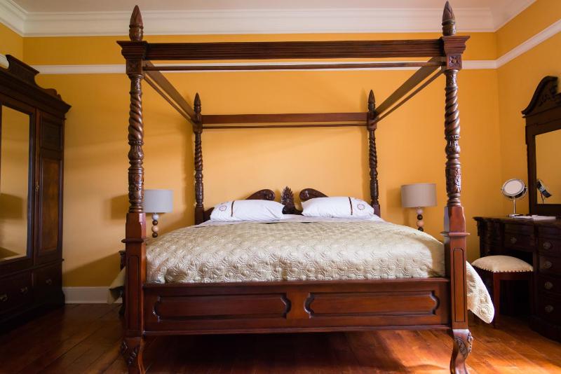 Superior King Room image 1