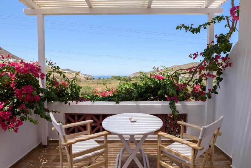 Studio with Sea View image 1
