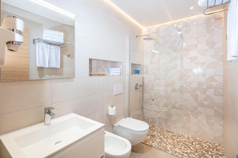 Junior Suite with Terrace image 3