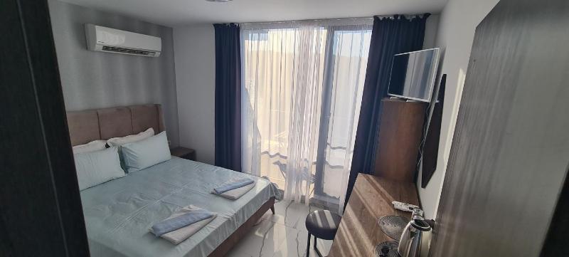 Double Room image 2