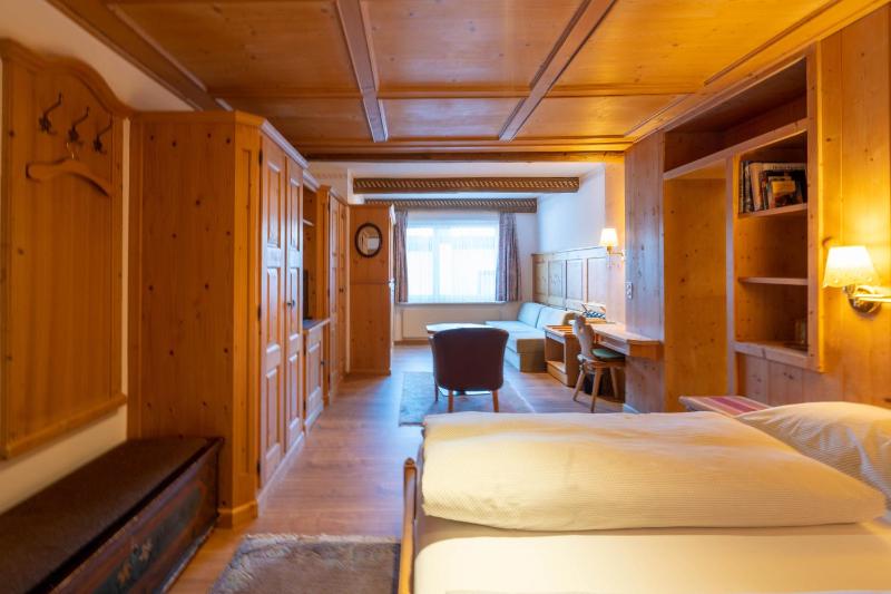Superior Double Room image 4