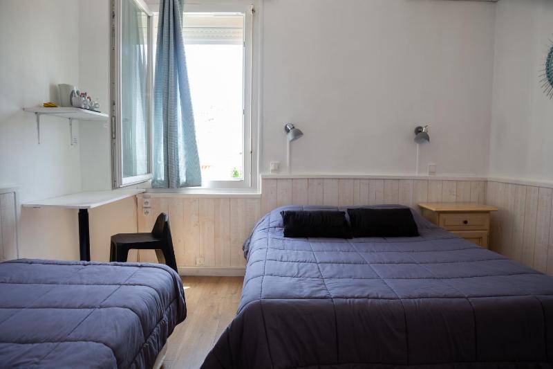 Standard Triple Room image 1