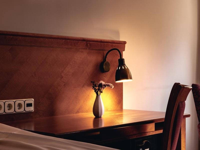 Superior Twin Room image 2