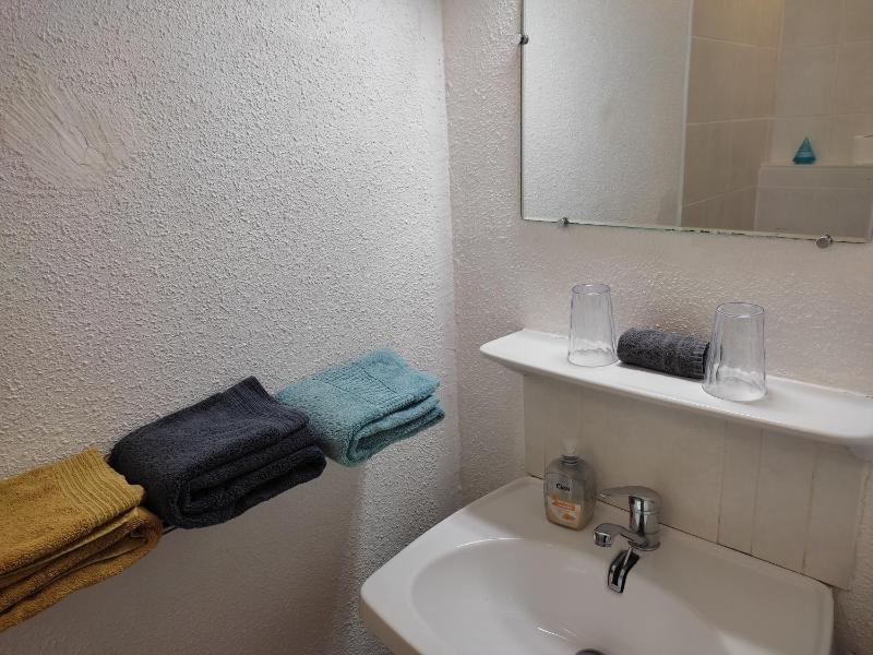 Budget Double Room image 4