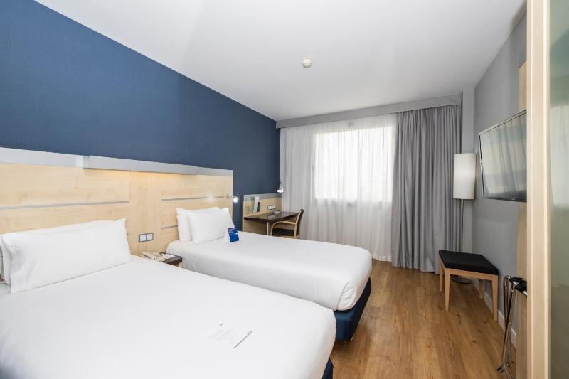 Standard Room image 1