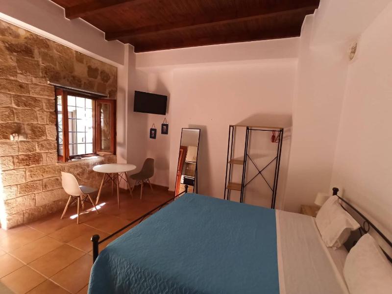 Katerina Traditional Rooms - image 17