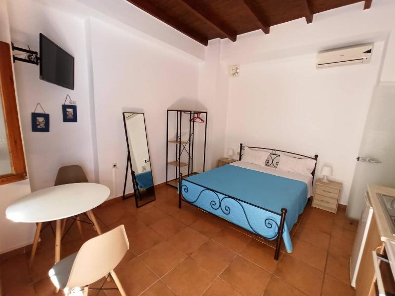 Katerina Traditional Rooms - image 6