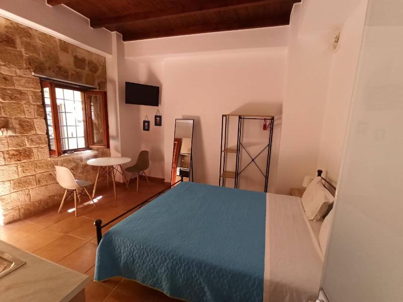 Double Room - Ground Floor image 3