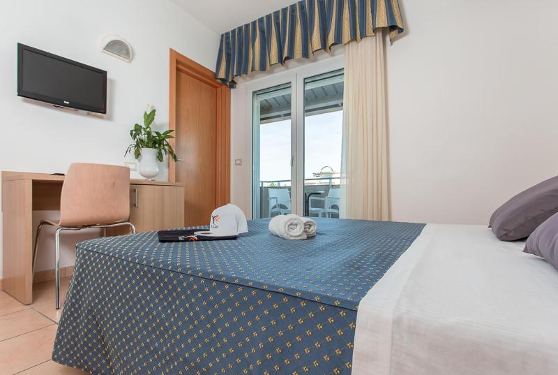 Comfort Double or Twin Room image 3
