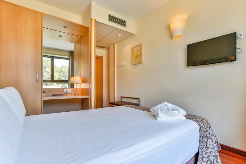 Single Room image 2