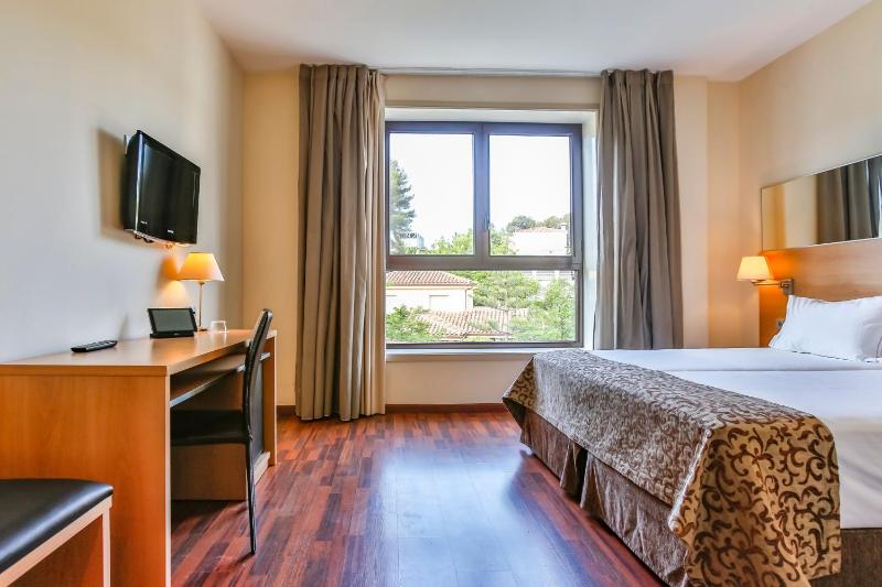 Superior Double Room image 3