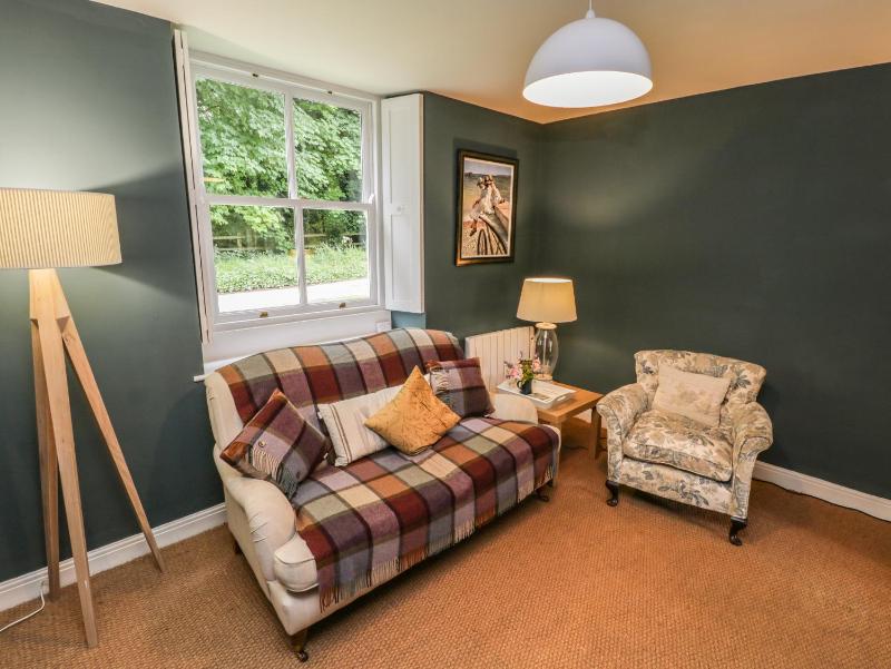 Snowdrop Cottage - image 24