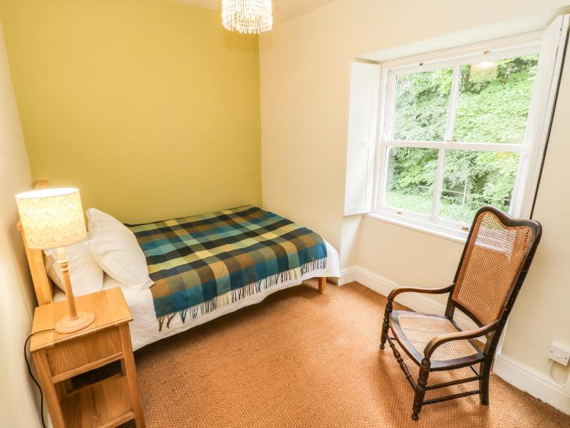 Snowdrop Cottage - image 40