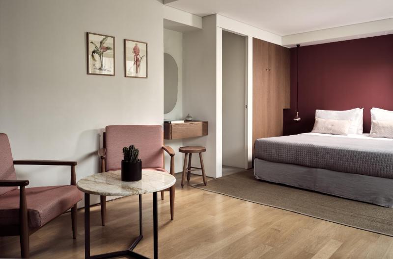 Acropolis Suite I image 4