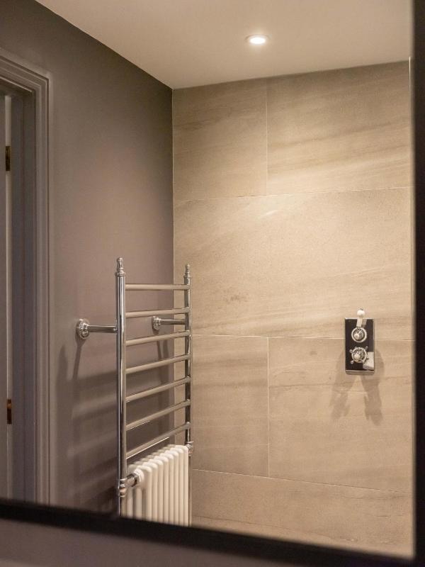 Double Room with Private Bathroom image 2