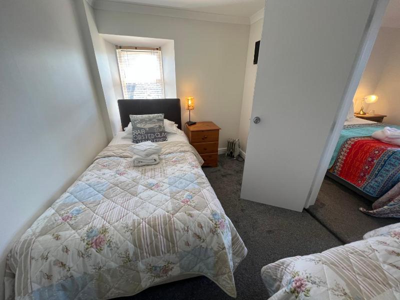 Family Room image 2
