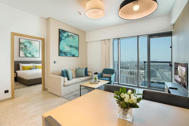 Superior One Bedroom Apartment image 4