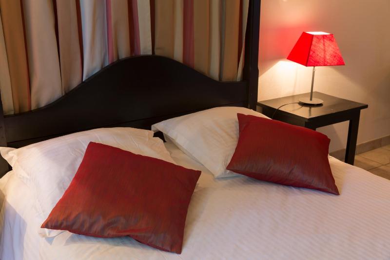 Standard Double or Twin Room image 1