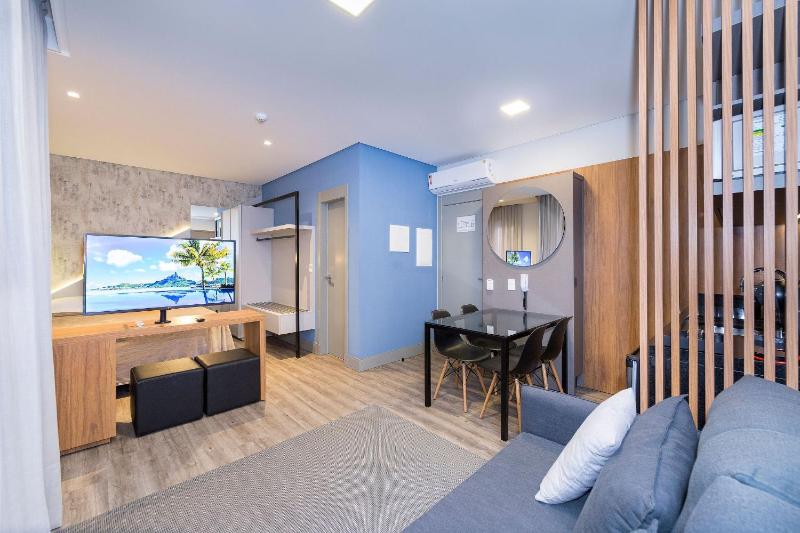 Aion 203 - Beautiful Loft - 1 Parking Space | Downtown Bombinhas - image 2