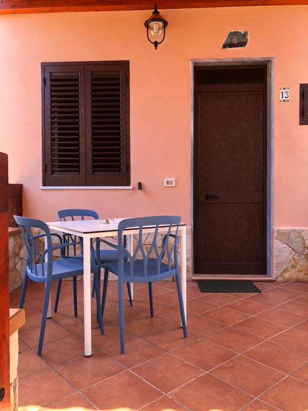 One-Bedroom Apartment with Patio image 1