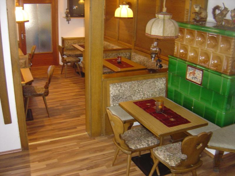 Six-Bedroom Apartment with Terrace image 3
