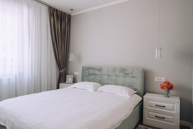 GOLD Suites - free parking and self check-in - image 48