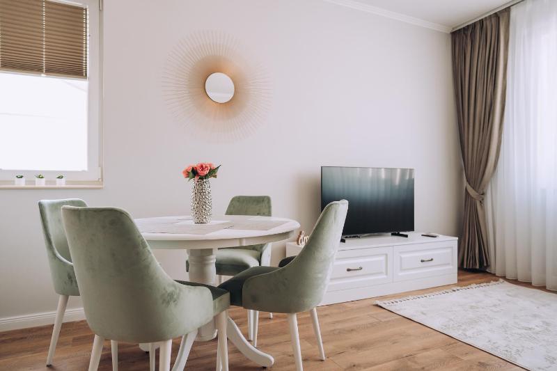 GOLD Suites - free parking and self check-in - image 29