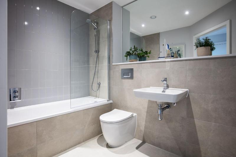 St Michaels Luxury Apartments - image 18