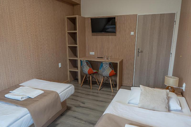 Two-Bedroom Suite image 4