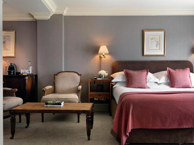 Luxury Double Room image 1