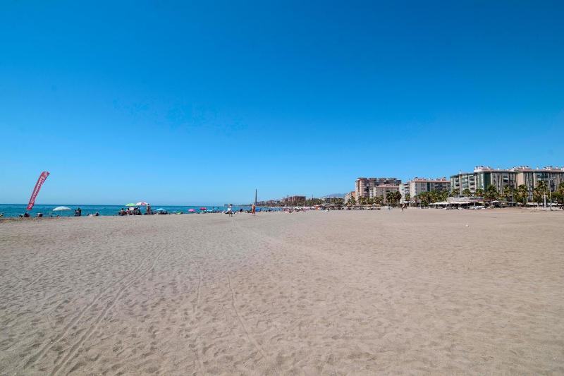 LetMalaga Huelin beach - image 2