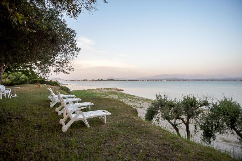 Villa - Beach Front image 4