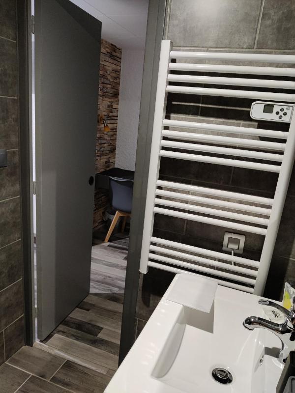 Double Room image 2