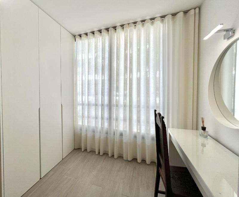 Beachside Apartment - With Pool by HD PROPERTIES - image 10