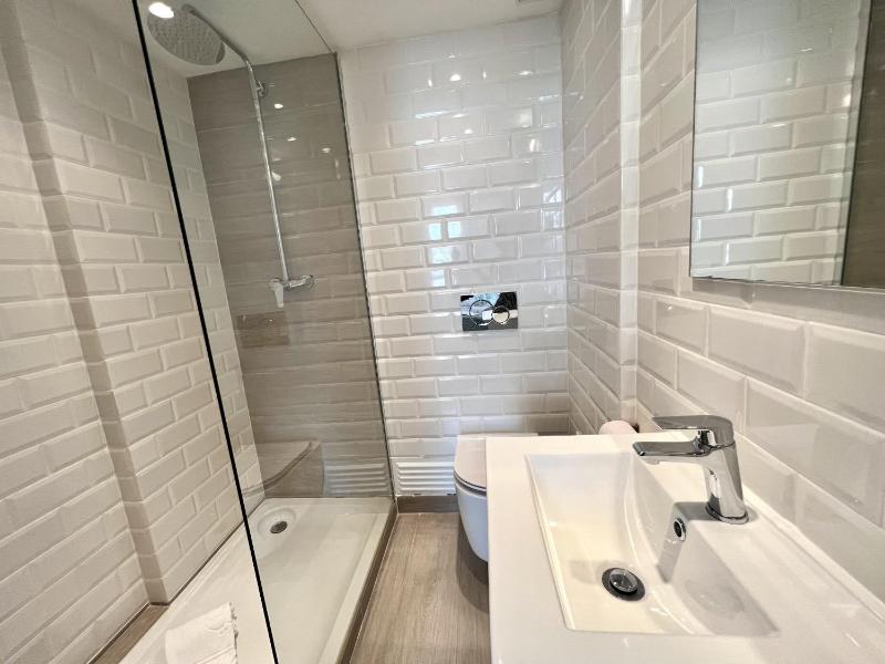 Beachside Apartment - With Pool by HD PROPERTIES - image 7