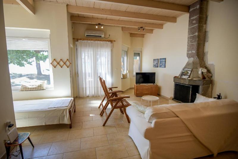 Kiani Akti Villas - image 6