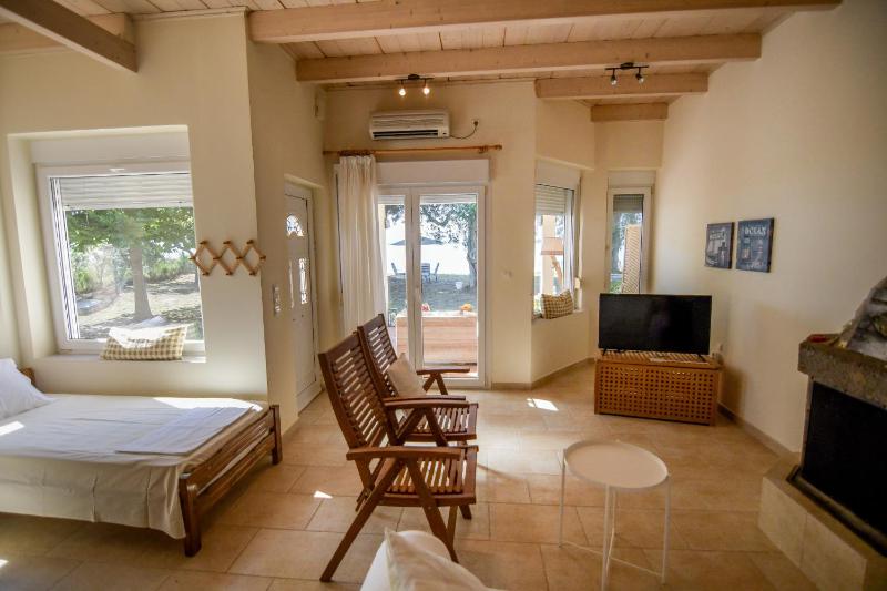 Kiani Akti Villas - image 17