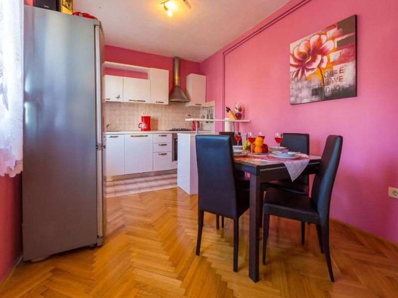 Apartment Mariposa - image 42