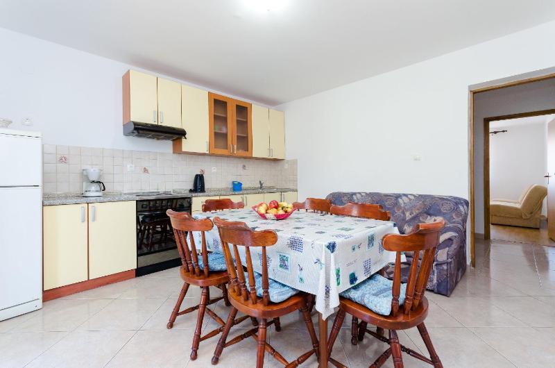 Apartments Ester - image 33