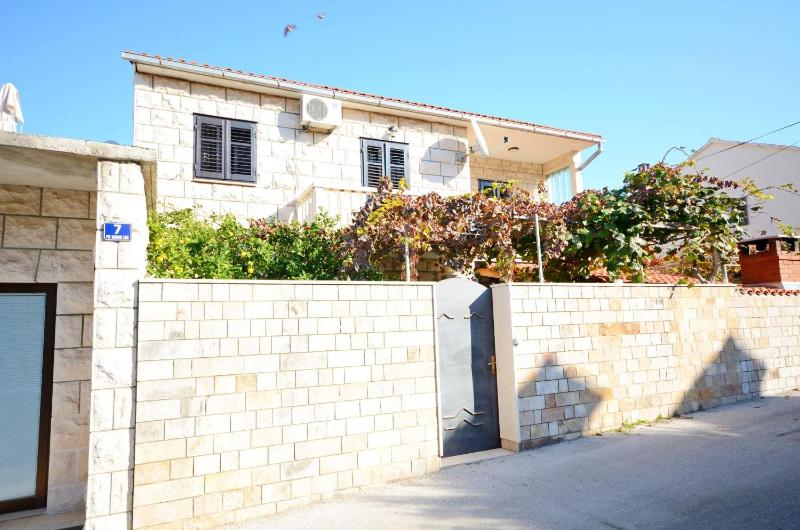 Apartment Jerka - image 31