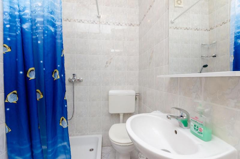 Double Room image 2