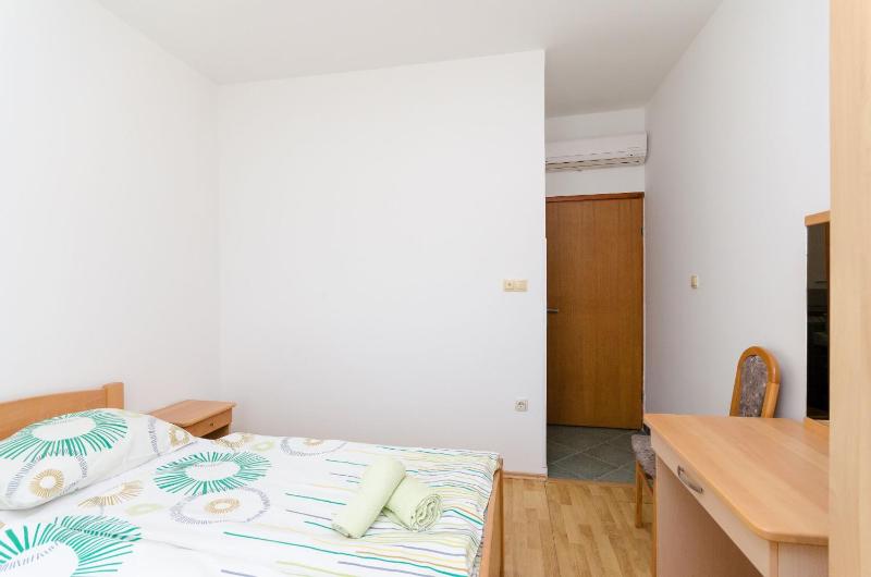 Two-Bedroom Apartment with Terrace image 2