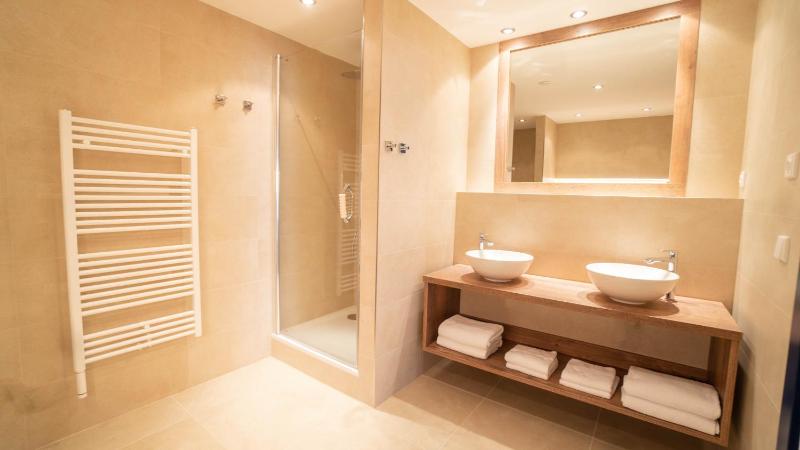 Savoy Suite with Balcony (4 Adults) image 2