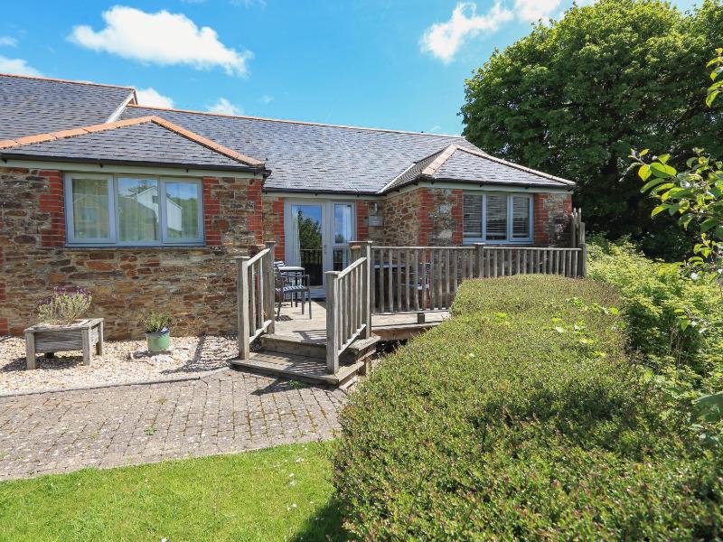 Keepers Lodge Hillfield Village - image 33