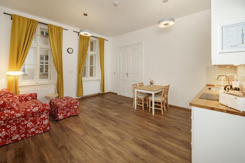 Two-Bedroom Apartment with Terrace image 4