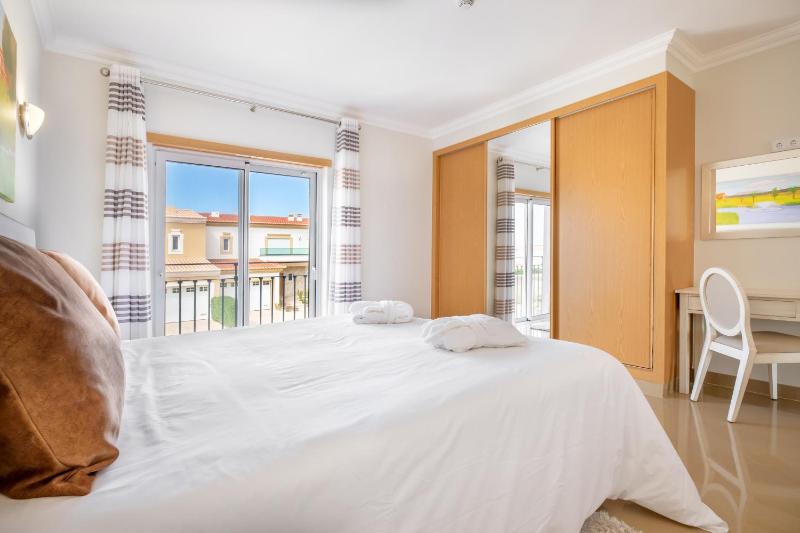Two-Bedroom Premium Townhouse (Free Spa Included) image 1