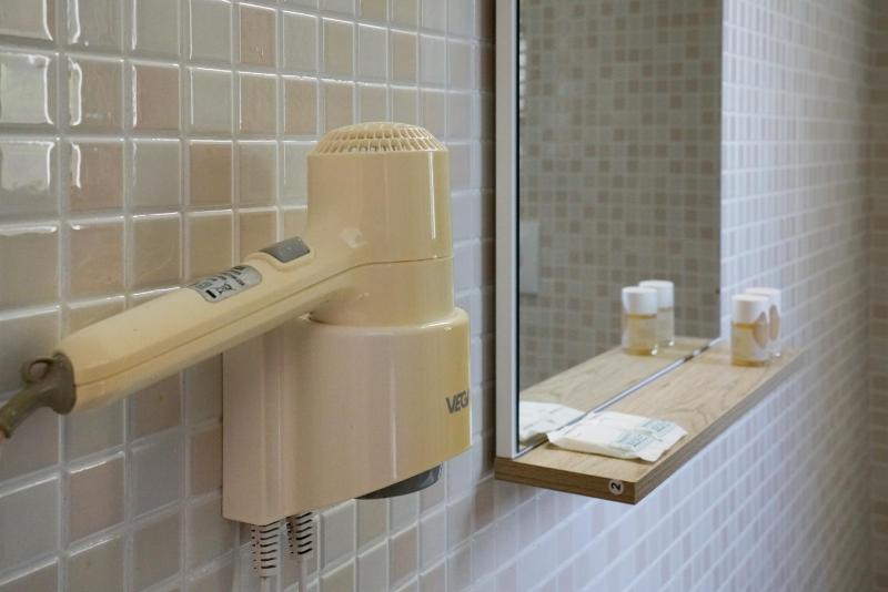 Triple Room with Balcony image 2